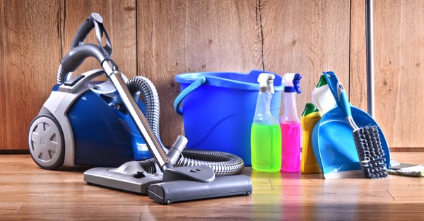 Common cleaning supplies